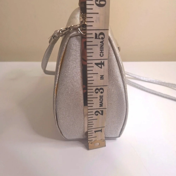 Heyes Y2K  hard sided silver metallic mini cross body bag - Picture 15 of 15